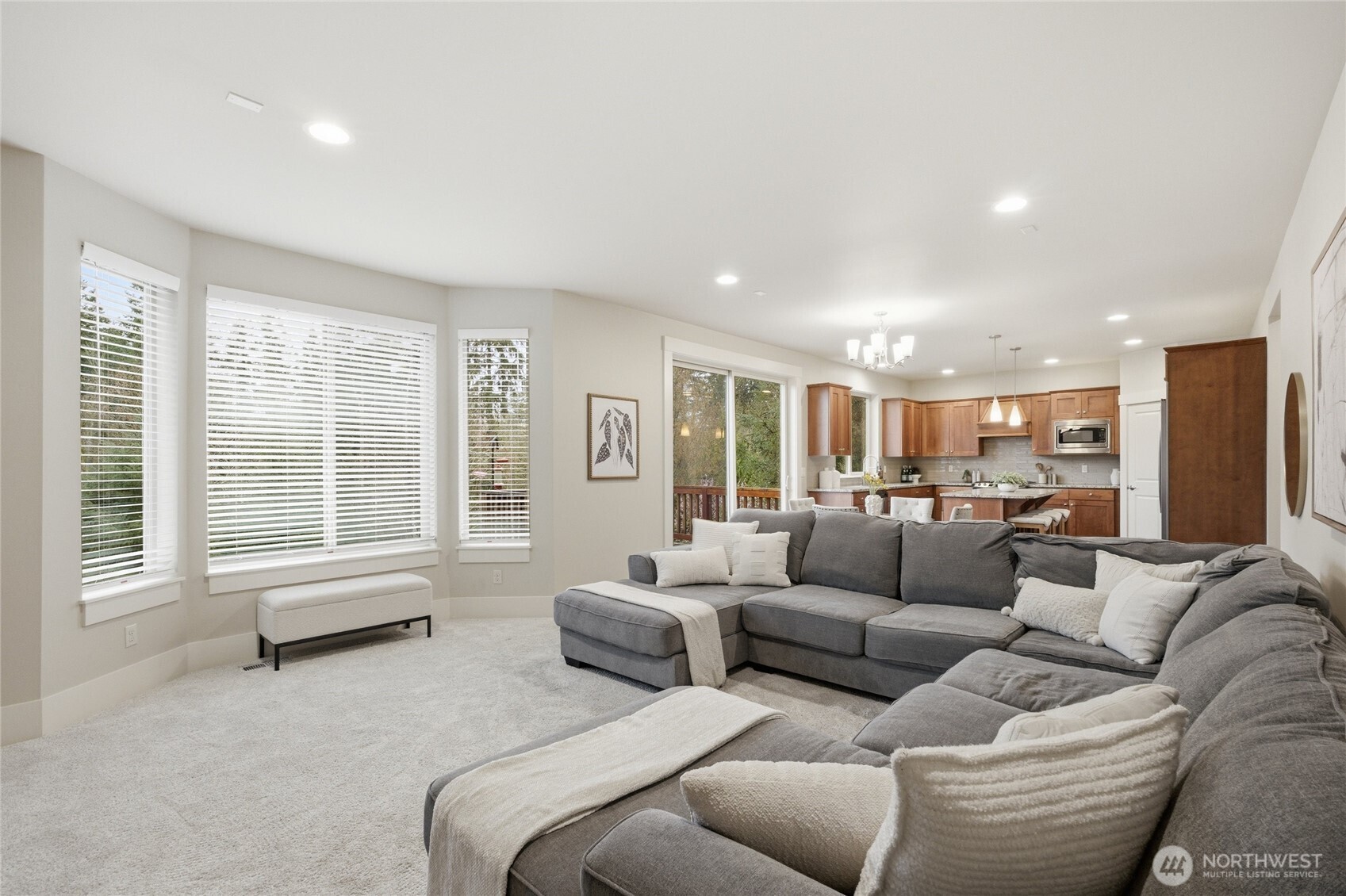 5236 NE 11th Court , Renton, WA 98059