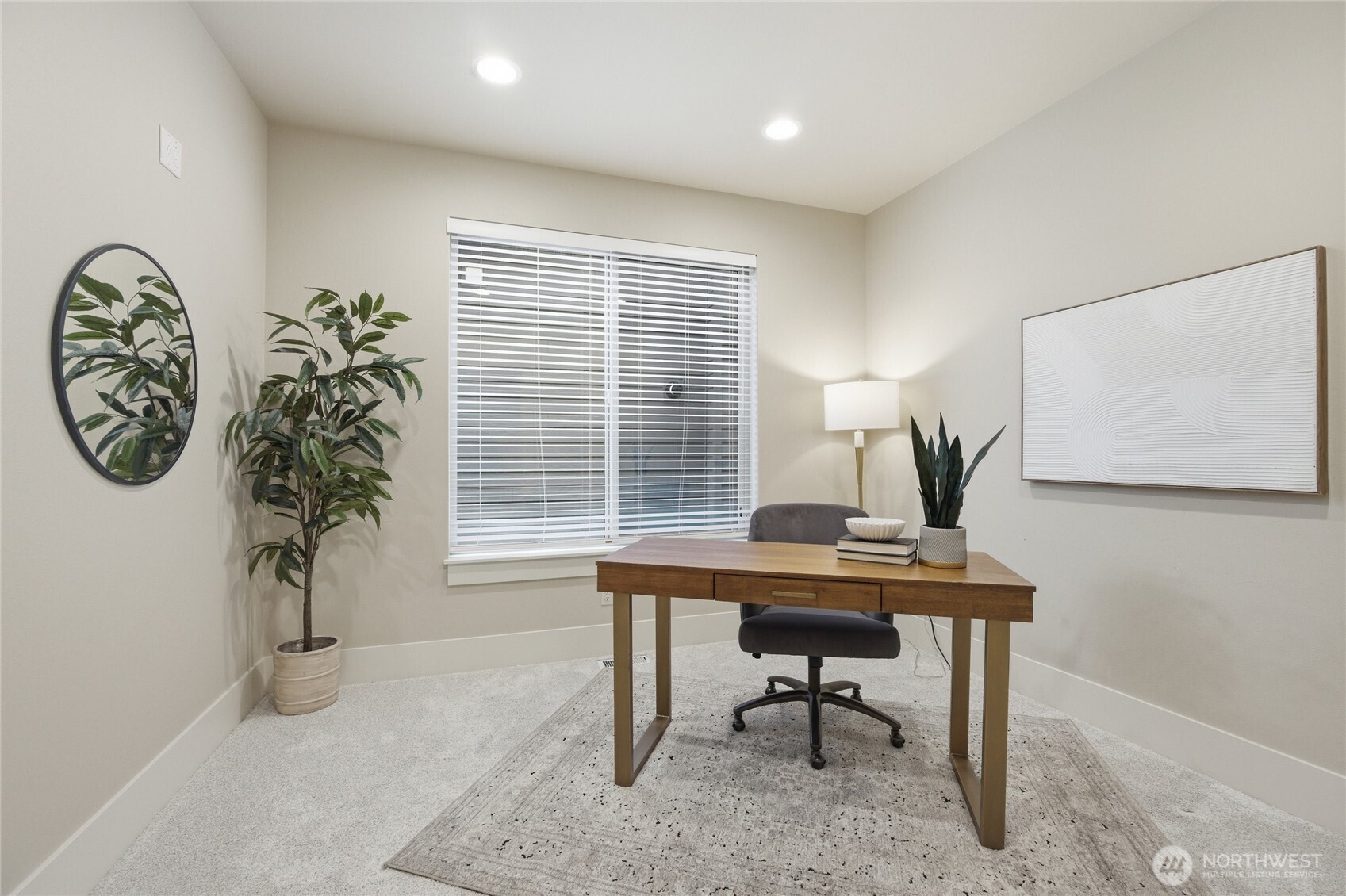 5236 NE 11th Court , Renton, WA 98059