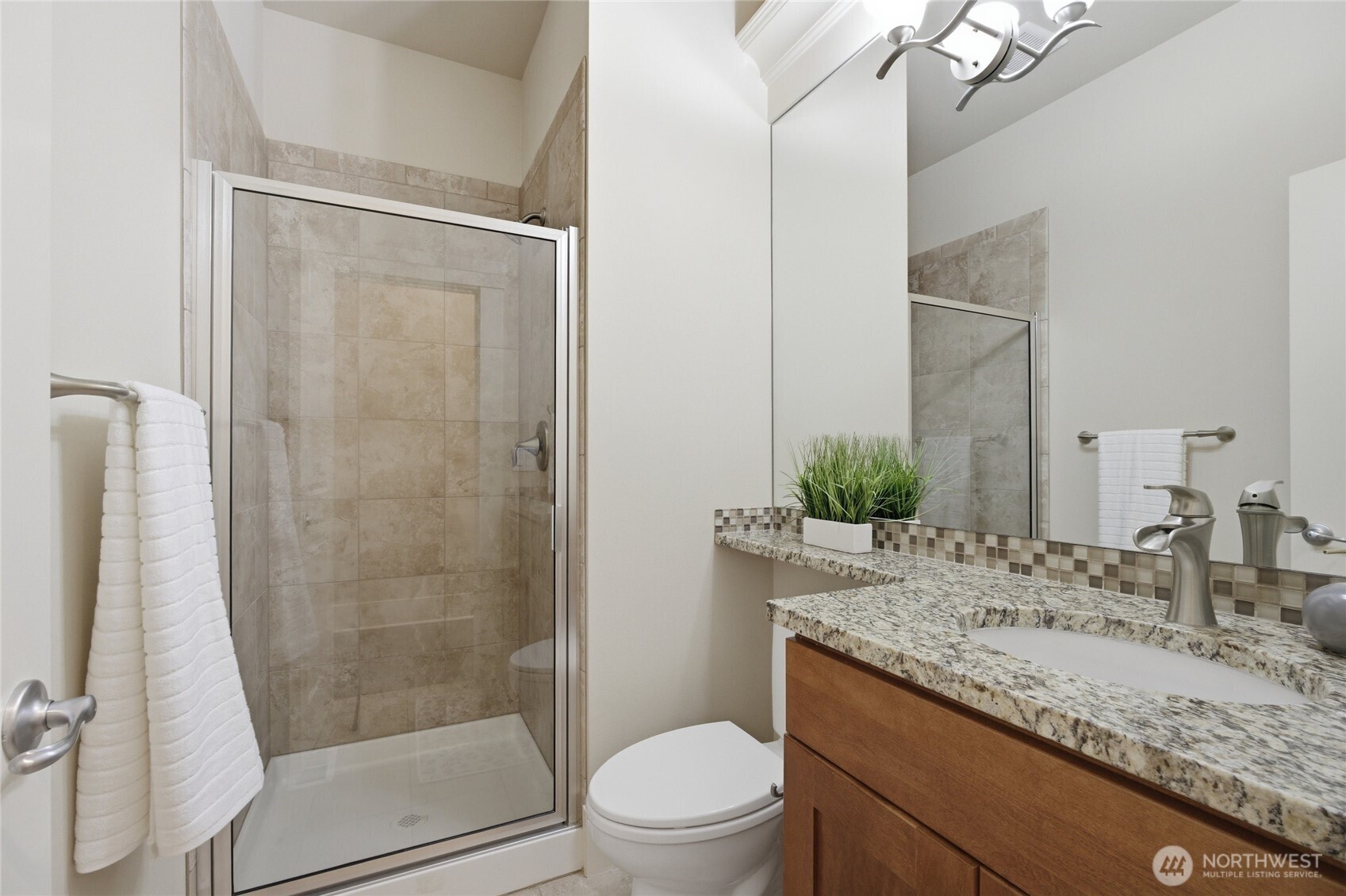 5236 NE 11th Court , Renton, WA 98059