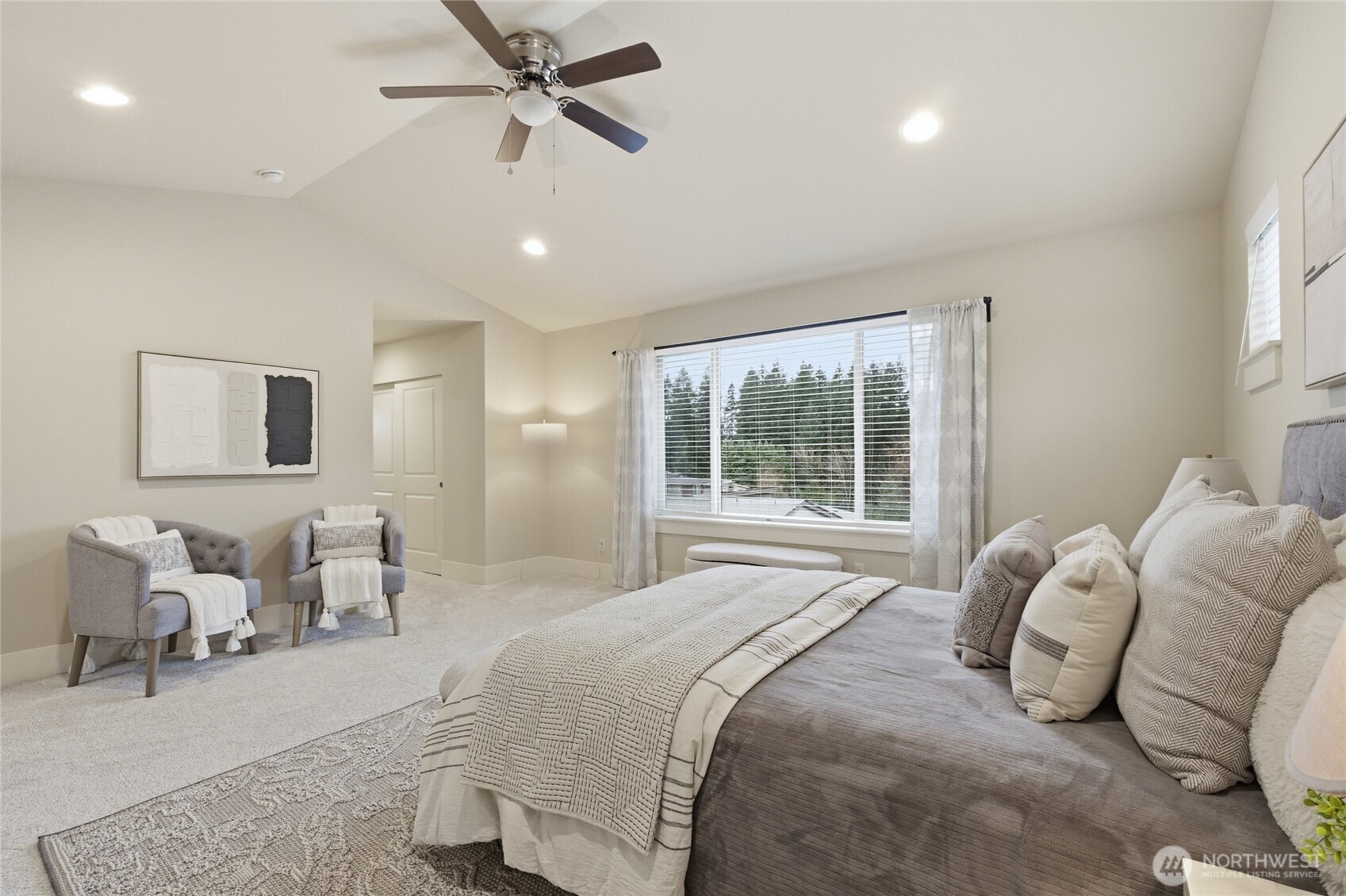 5236 NE 11th Court , Renton, WA 98059