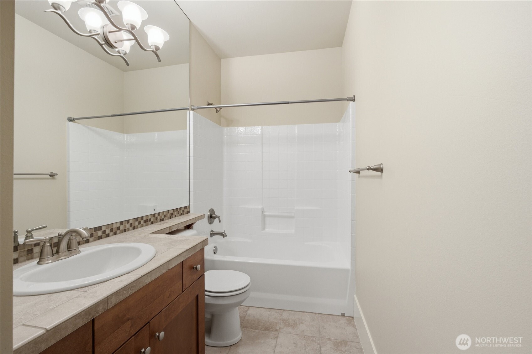 5236 NE 11th Court , Renton, WA 98059