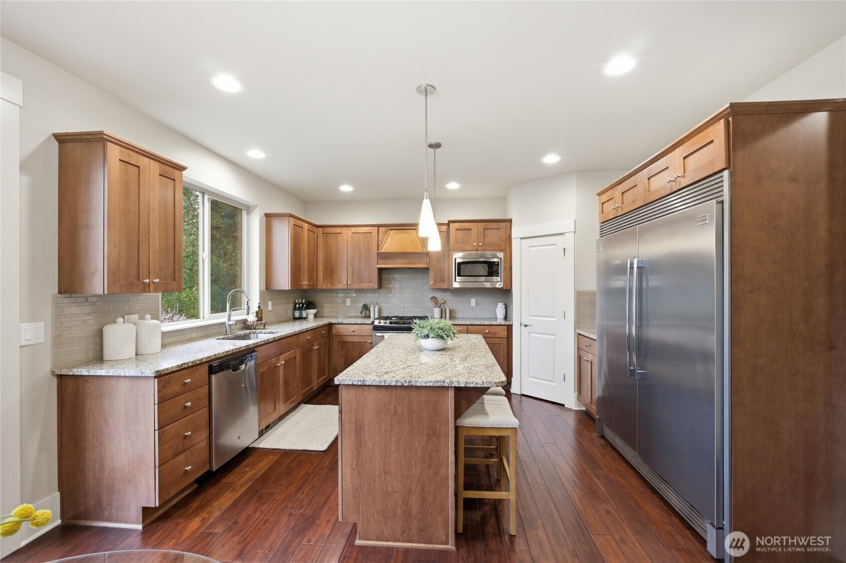 5236 NE 11th Court , Renton, WA 98059