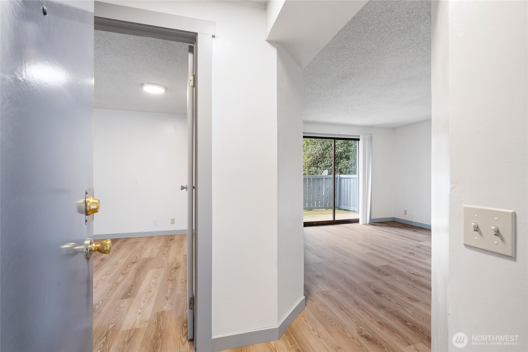 441 445 Smithers Avenue S, Renton, WA 98057