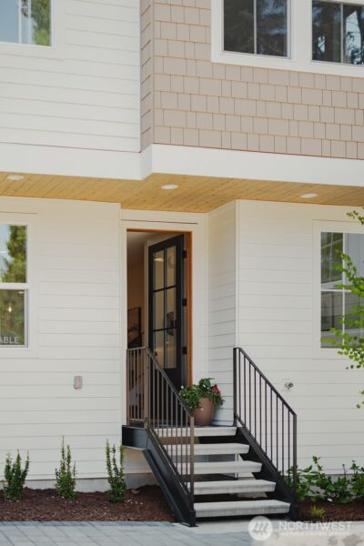 11812 NE 103rd Place , Kirkland, WA 98033 - Photo 2