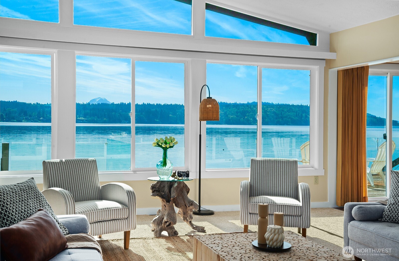 11613 SW Shawnee , Vashon, WA 98070