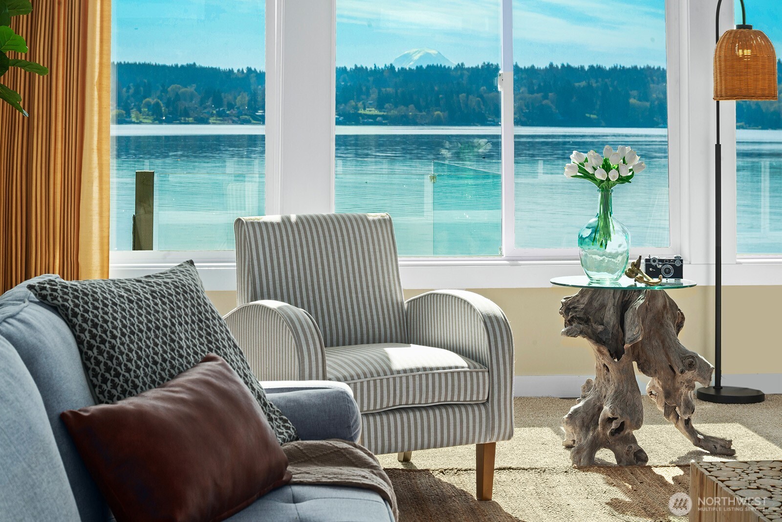 11613 SW Shawnee , Vashon, WA 98070