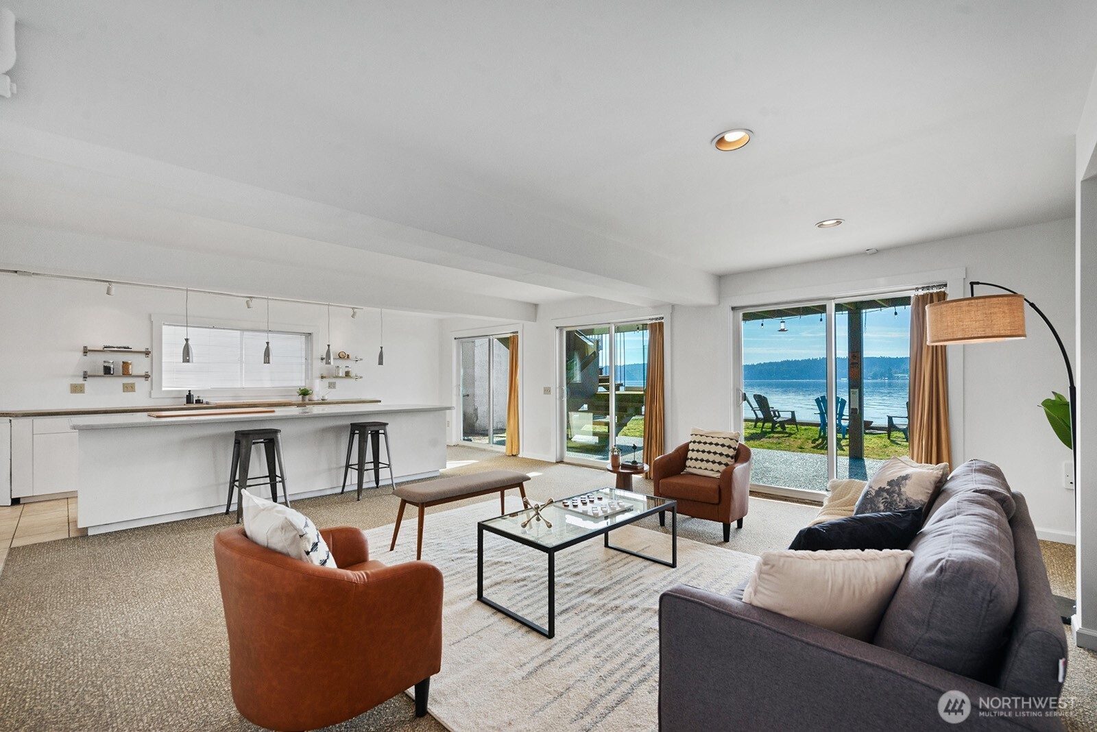 11613 SW Shawnee , Vashon, WA 98070