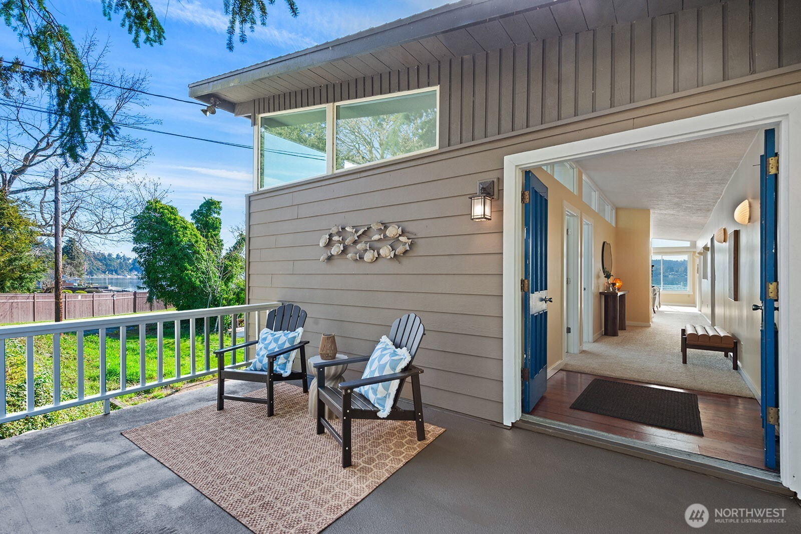 11613 SW Shawnee , Vashon, WA 98070