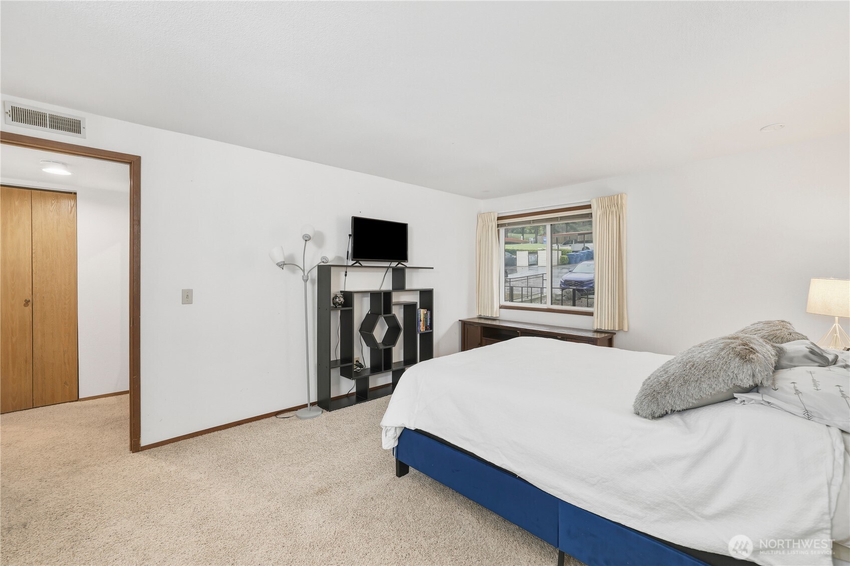 900 E Bay Drive NE #A203, Olympia, WA 98506