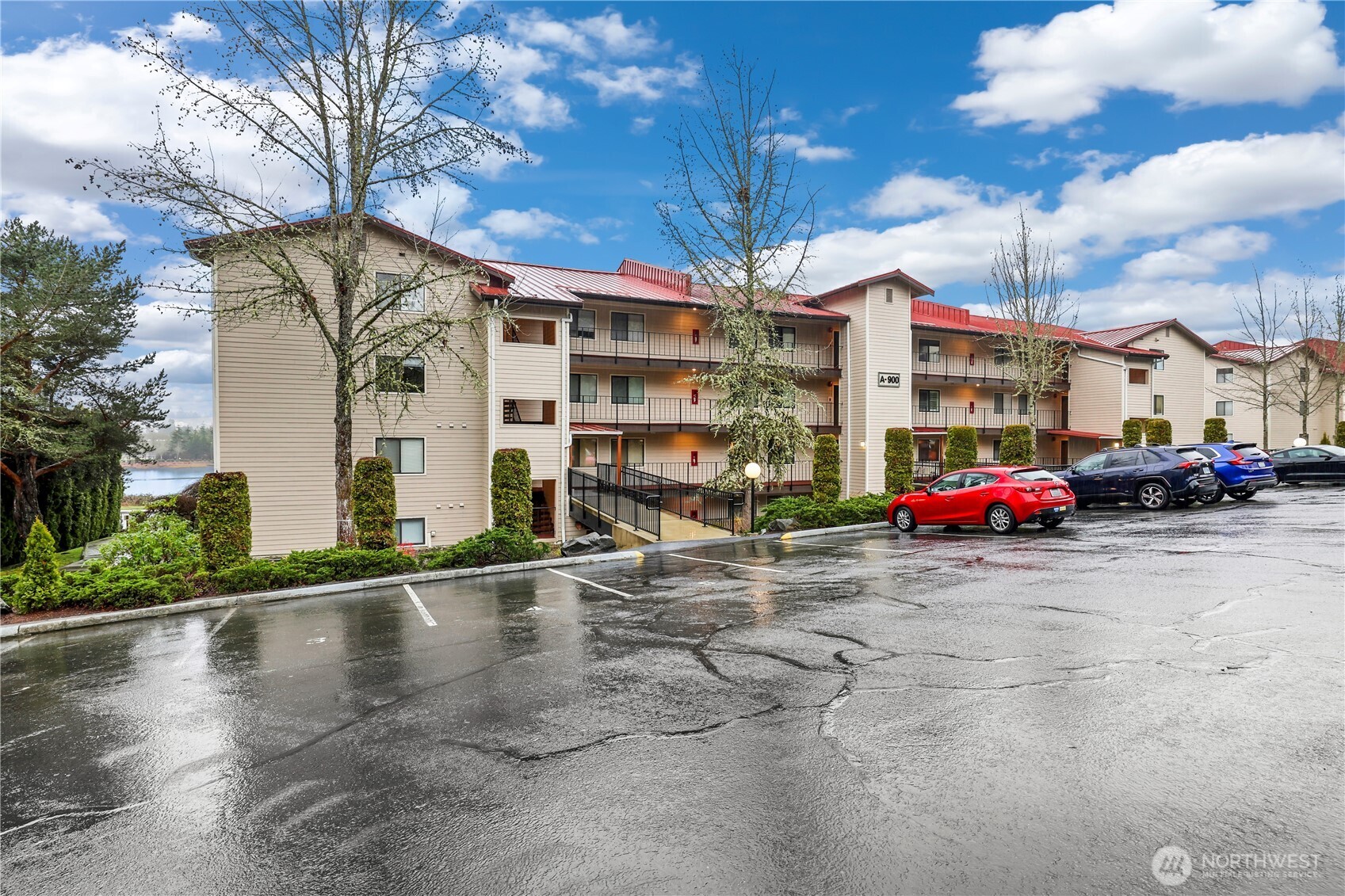 900 E Bay Drive NE #A203, Olympia, WA 98506