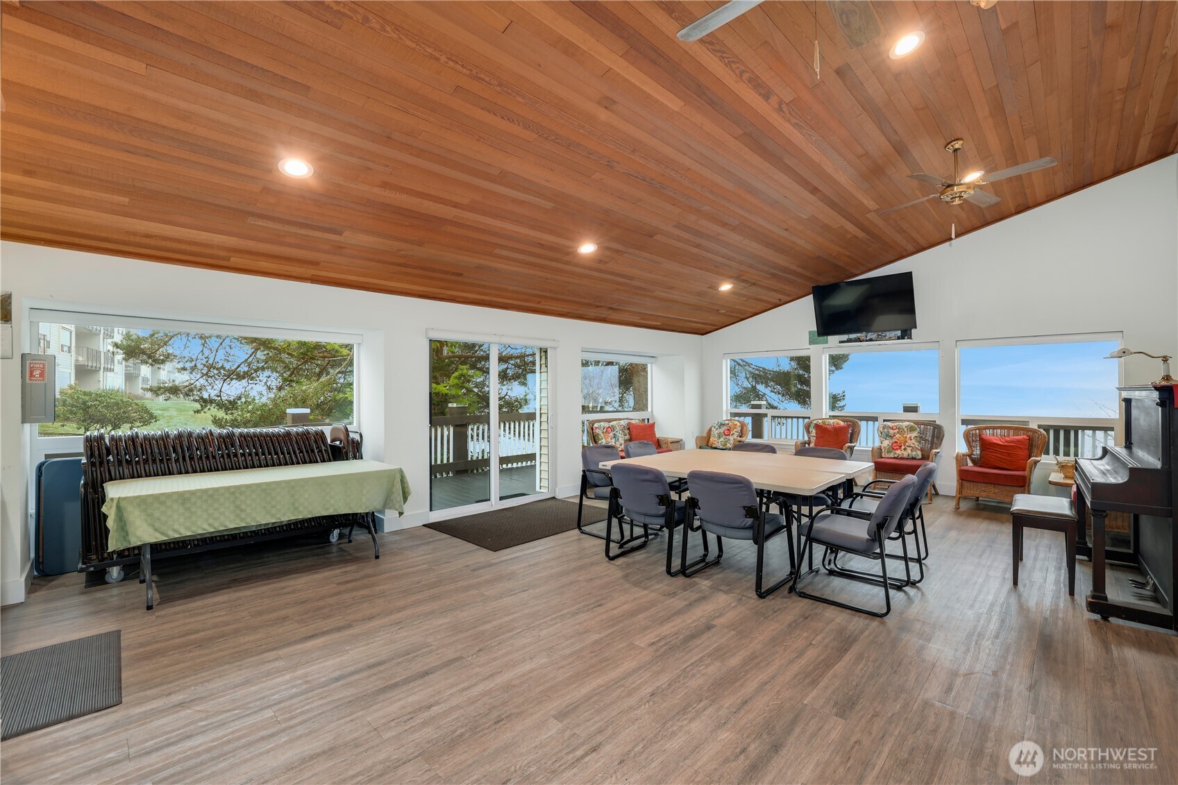 900 E Bay Drive NE #A203, Olympia, WA 98506