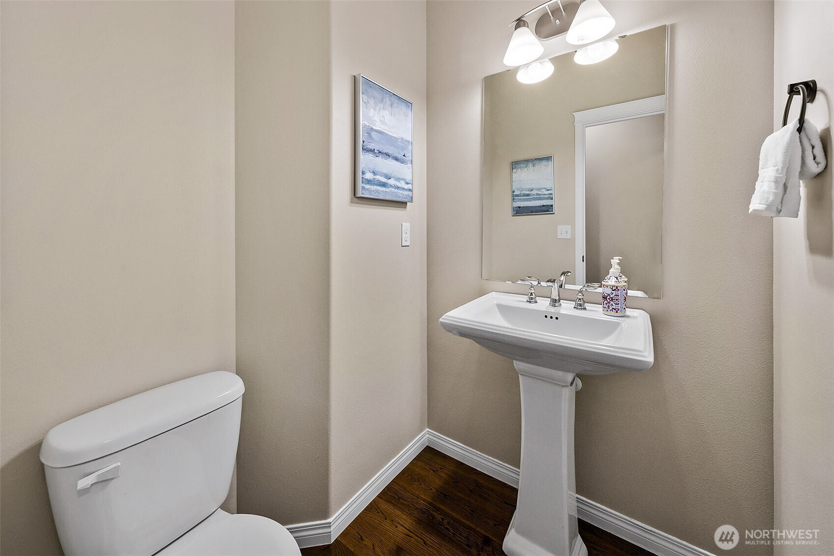 1528 211th Place NE, Sammamish, WA 98074