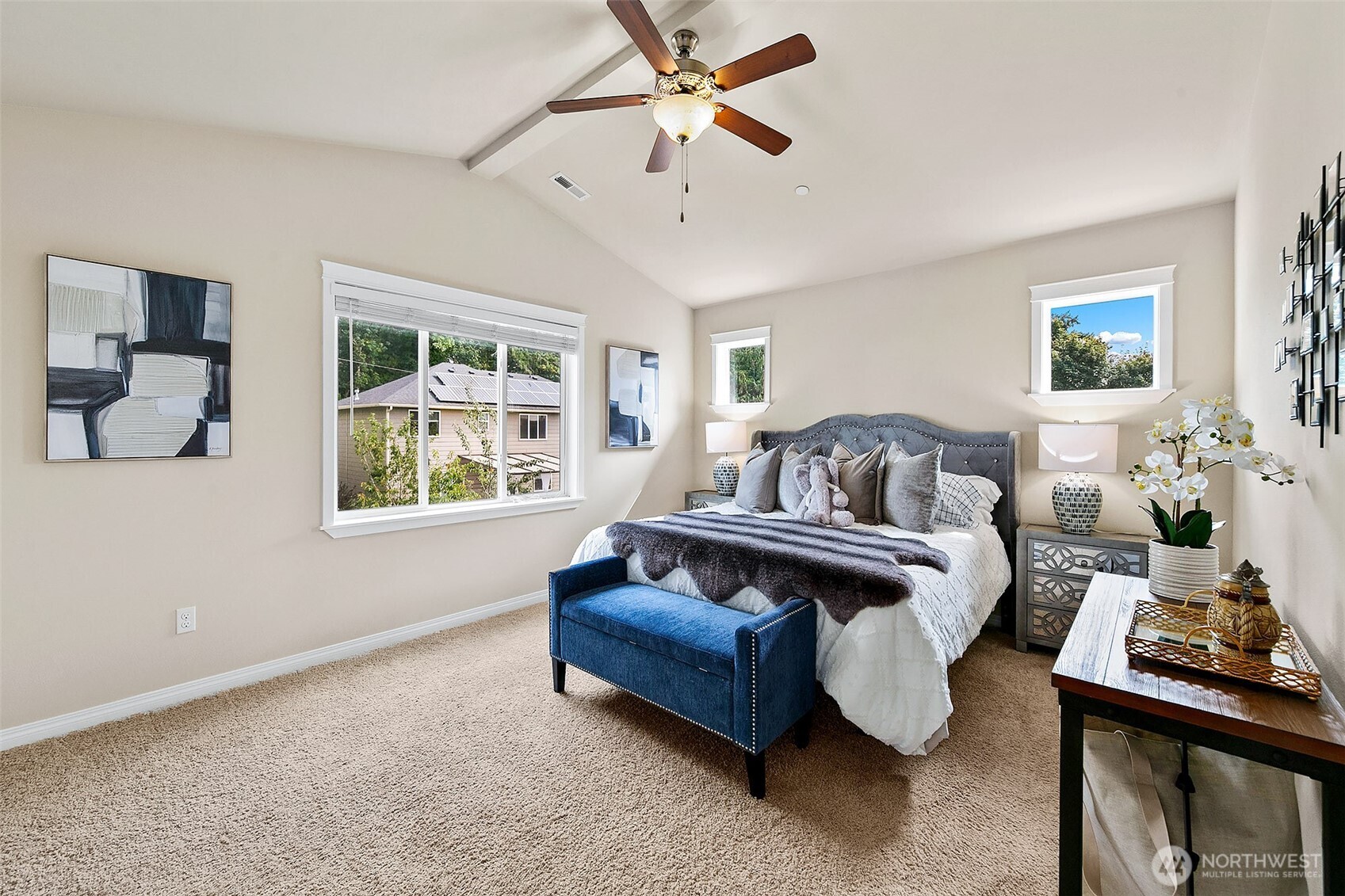 1528 211th Place NE, Sammamish, WA 98074