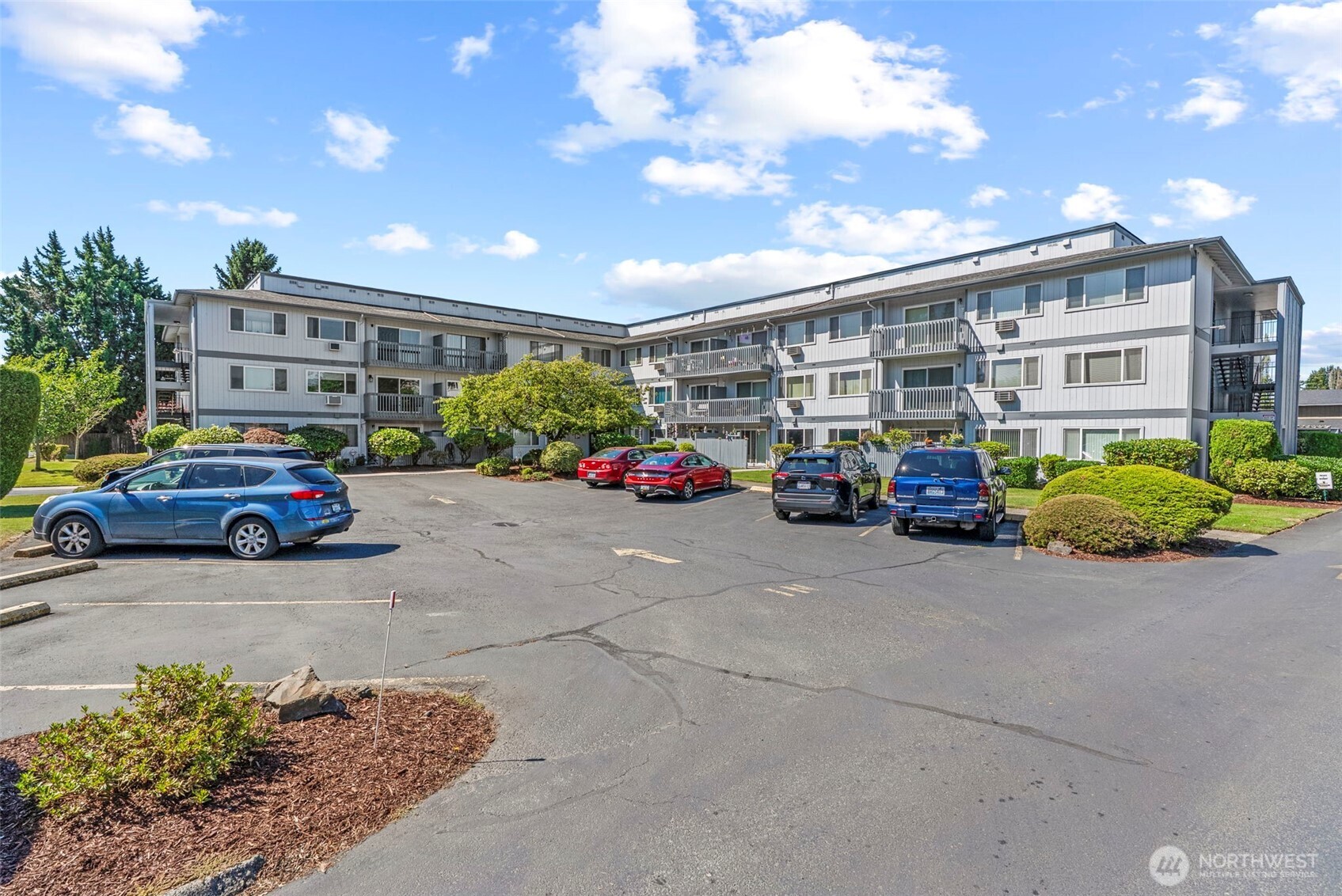 2005 Tibbetts Drive #106, Longview, WA 98632