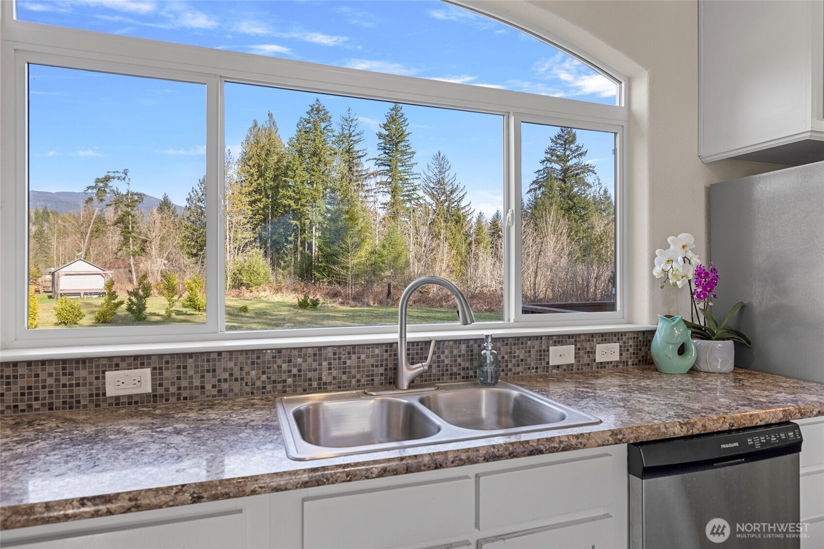 8189 Memory Lane , Concrete, WA 98237