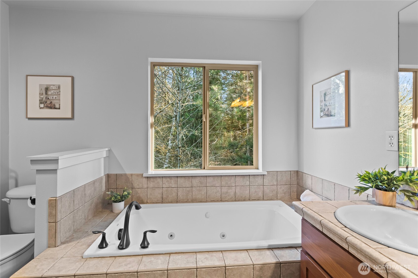 2141 107th Lane SE, Olympia, WA 98501