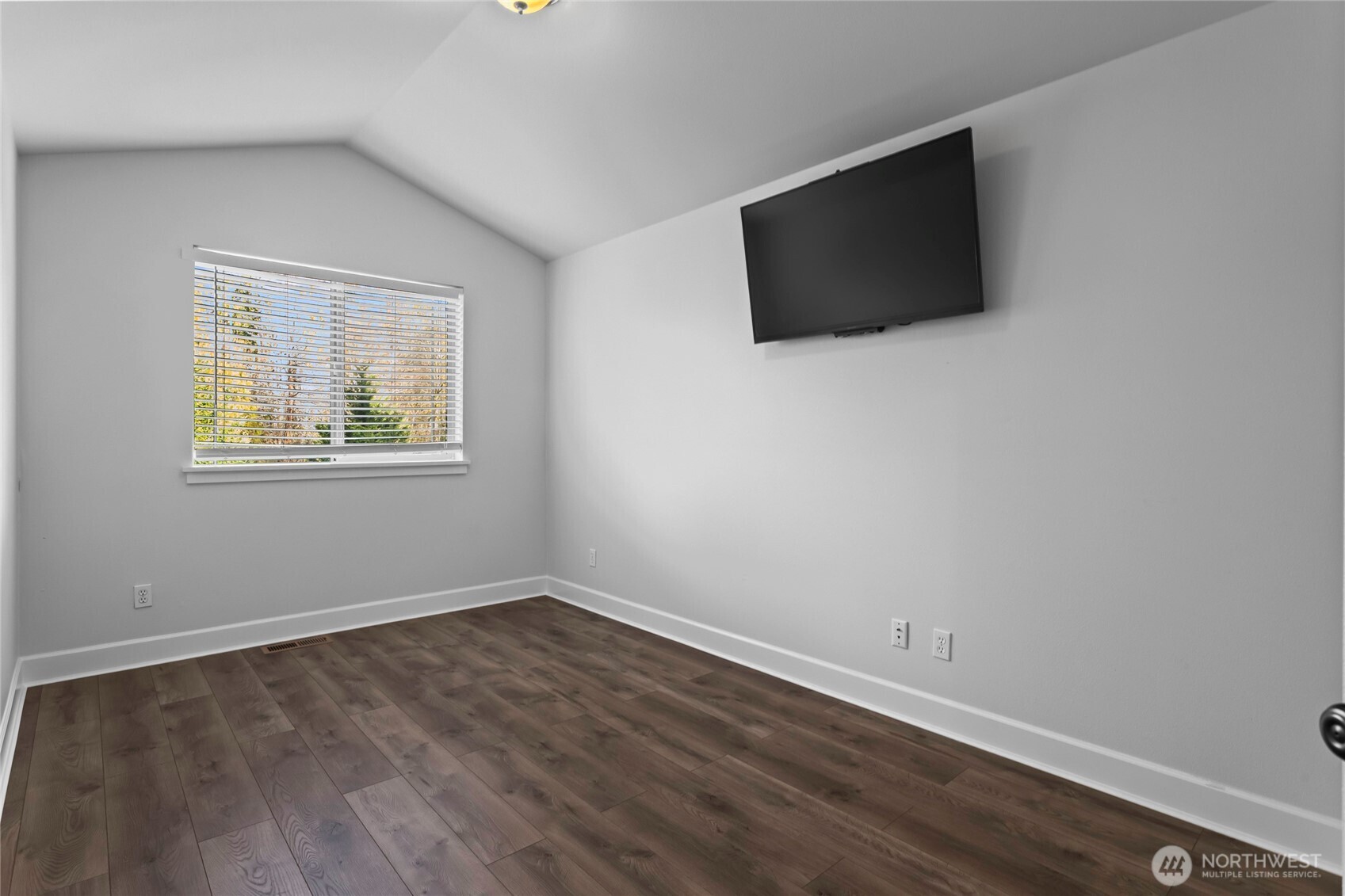 2141 107th Lane SE, Olympia, WA 98501