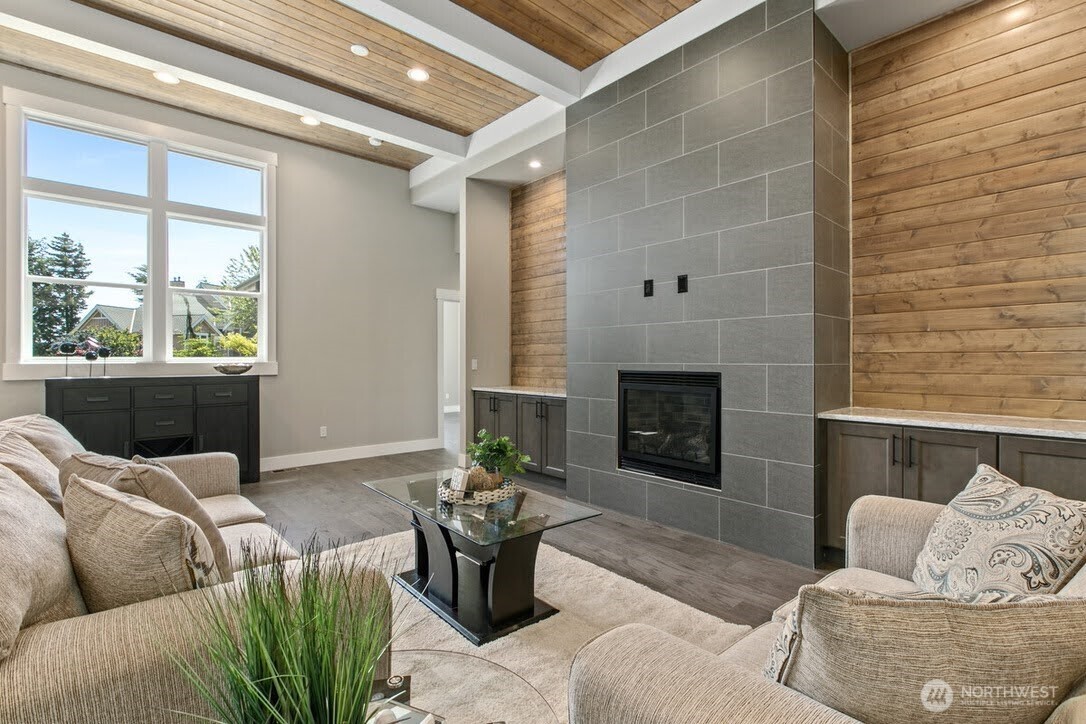 15672 N Deception Shores Drive , Anacortes, WA 98221-8266