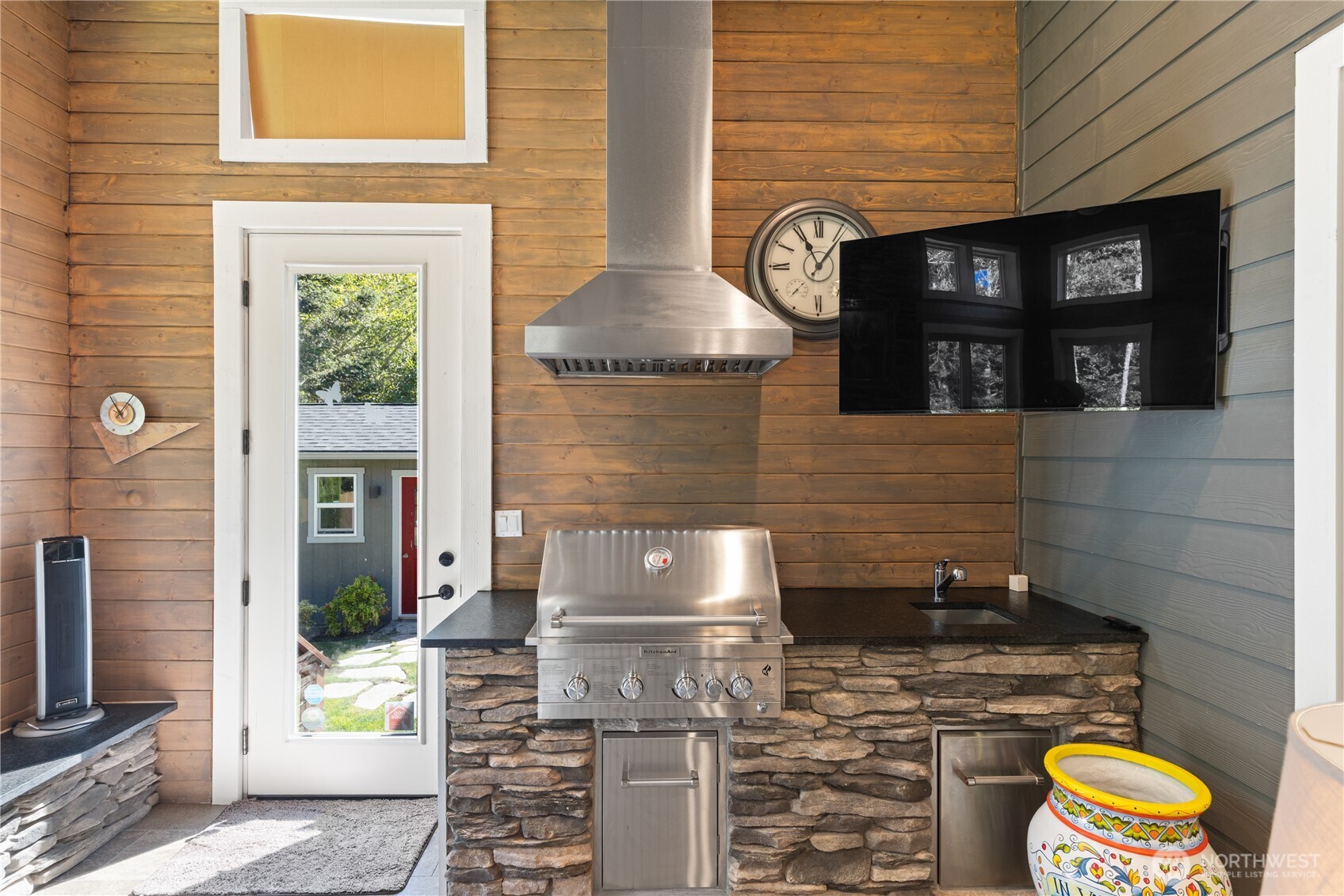 15672 N Deception Shores Drive , Anacortes, WA 98221-8266