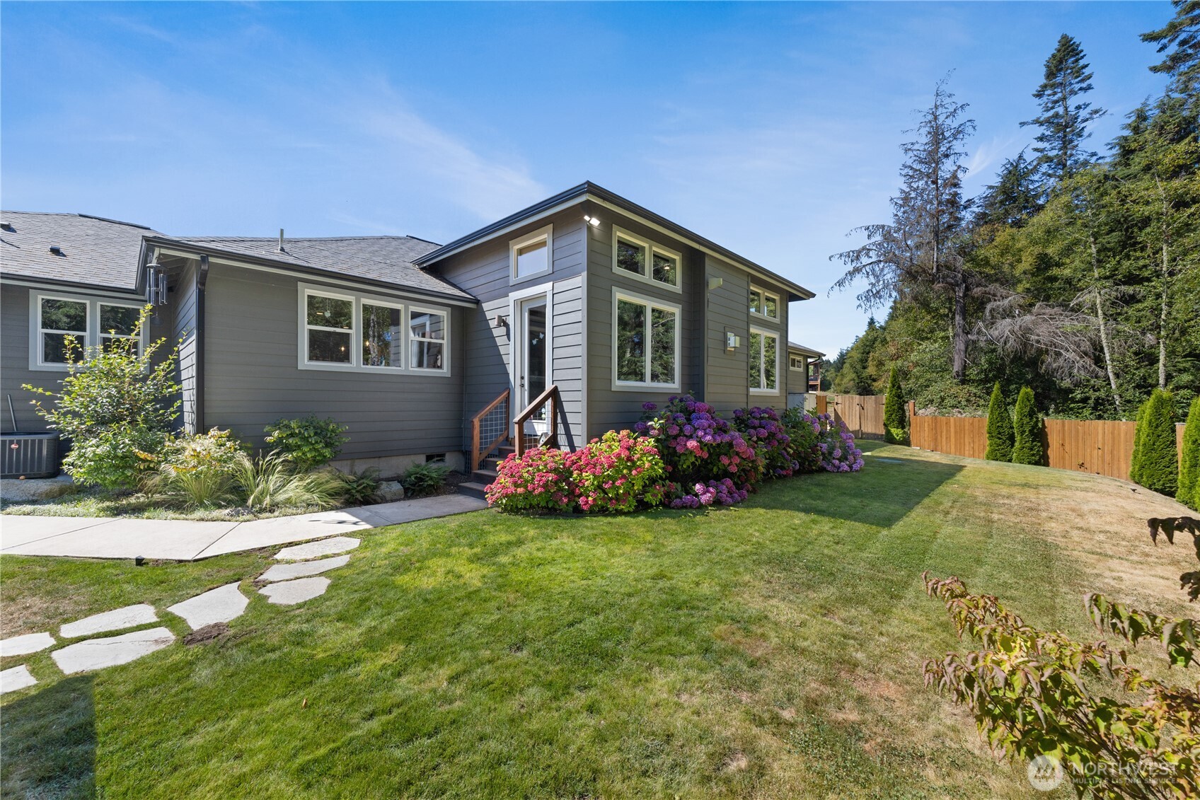 15672 N Deception Shores Drive , Anacortes, WA 98221-8266