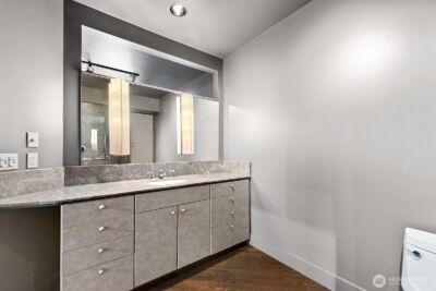 745 Bellevue Avenue E #402, Seattle, WA 98102 - Photo 33