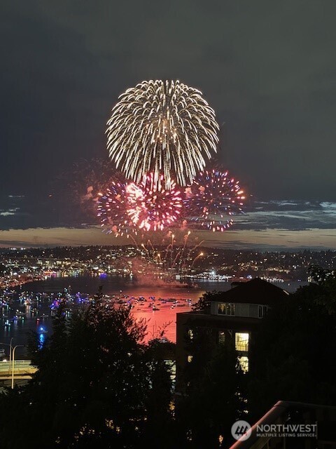 745 Bellevue Avenue E #402, Seattle, WA 98102