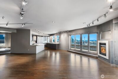 745 Bellevue Avenue E #402, Seattle, WA 98102 - Photo 4