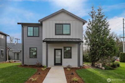 212 E Grover Street , Lynden, WA 98264