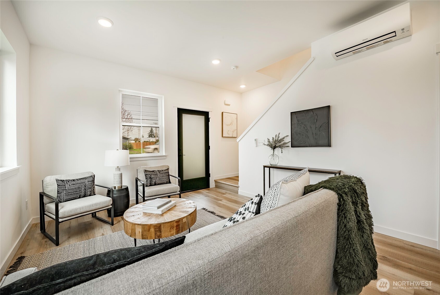 212 E Grover Street , Lynden, WA 98264