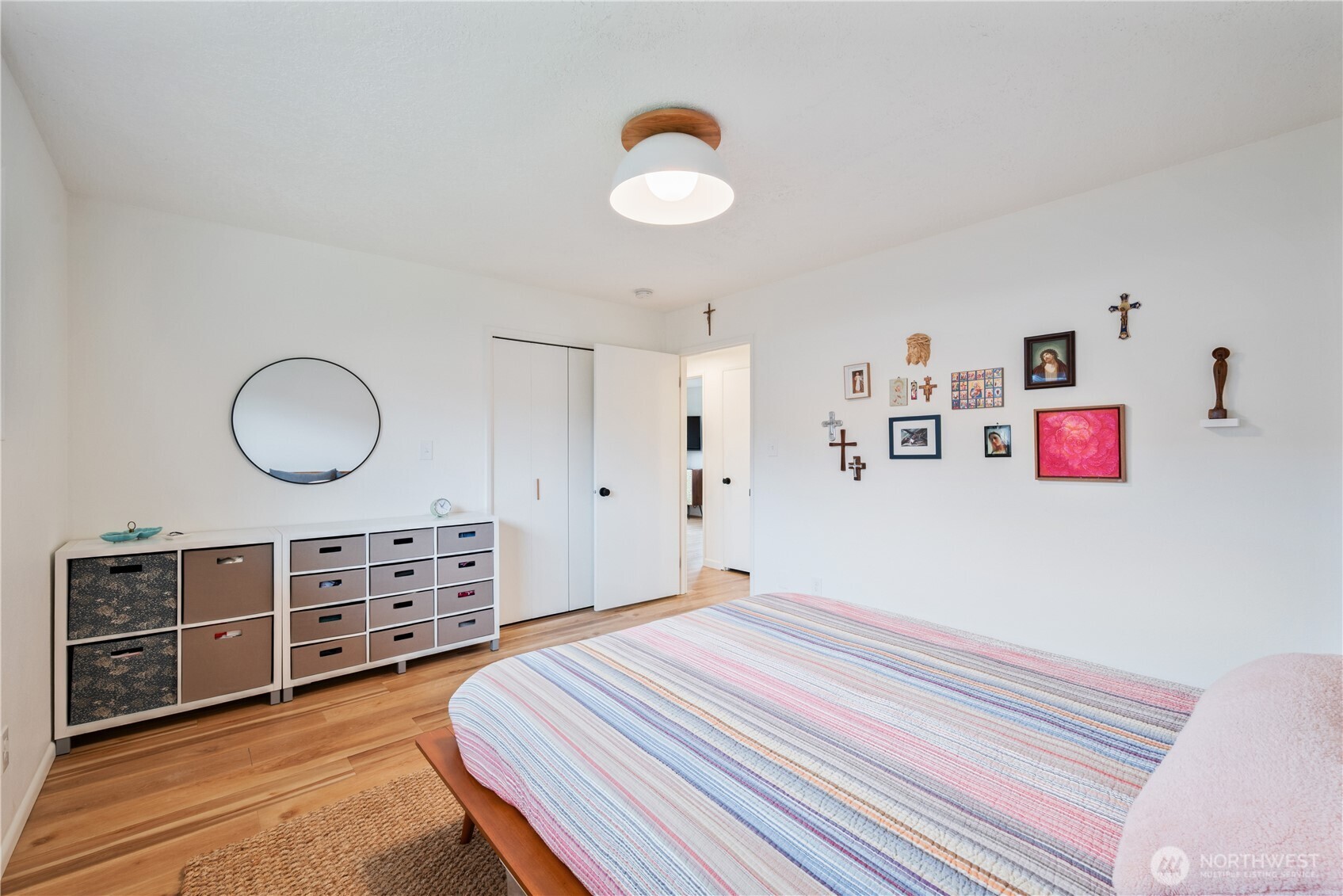 2106 28th , Longview, WA 98632