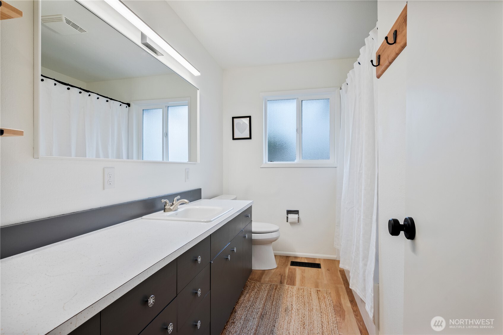 2106 28th , Longview, WA 98632