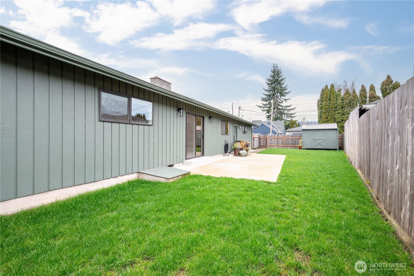 2106 28th , Longview, WA 98632
