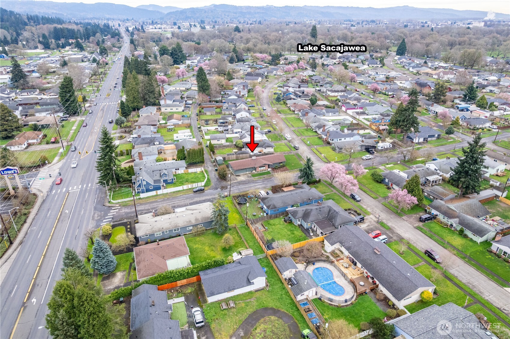 2106 28th , Longview, WA 98632