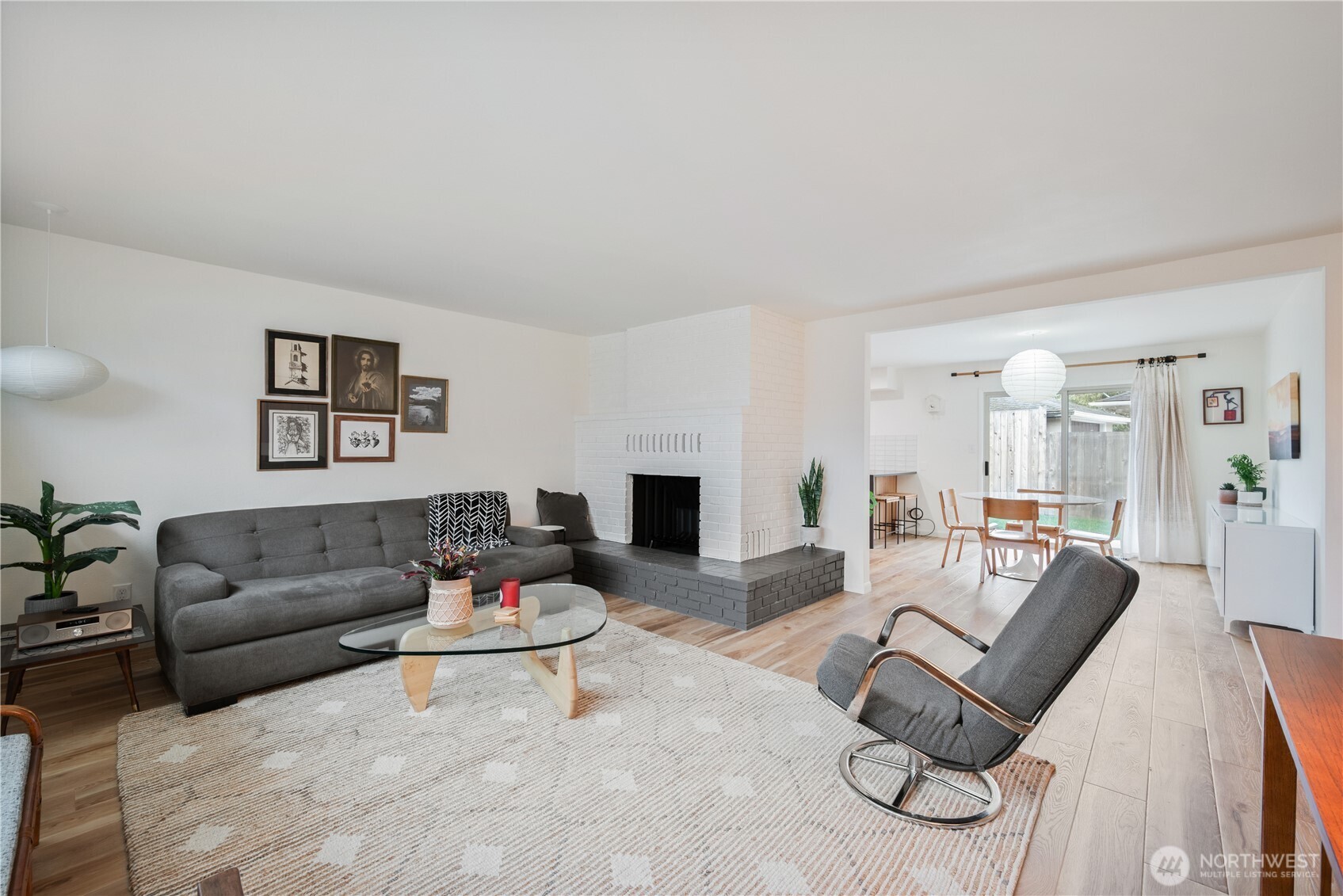 2106 28th , Longview, WA 98632