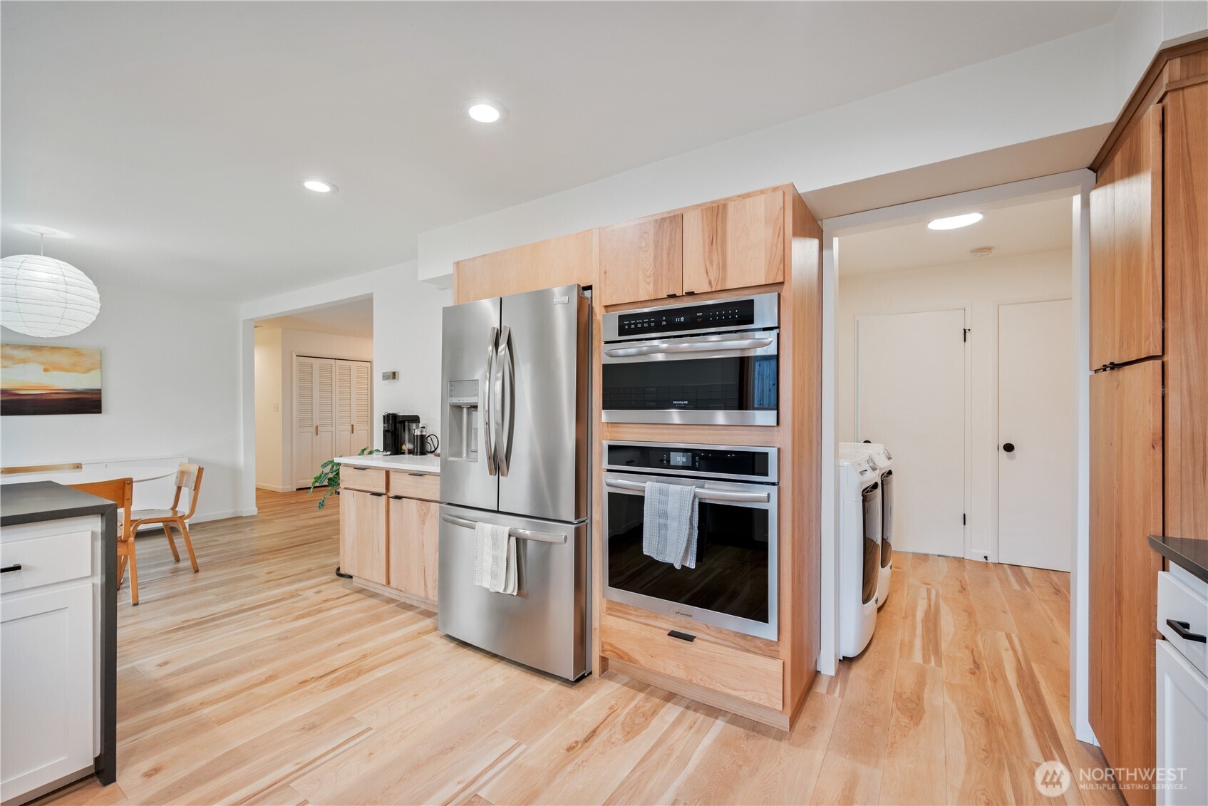 2106 28th , Longview, WA 98632