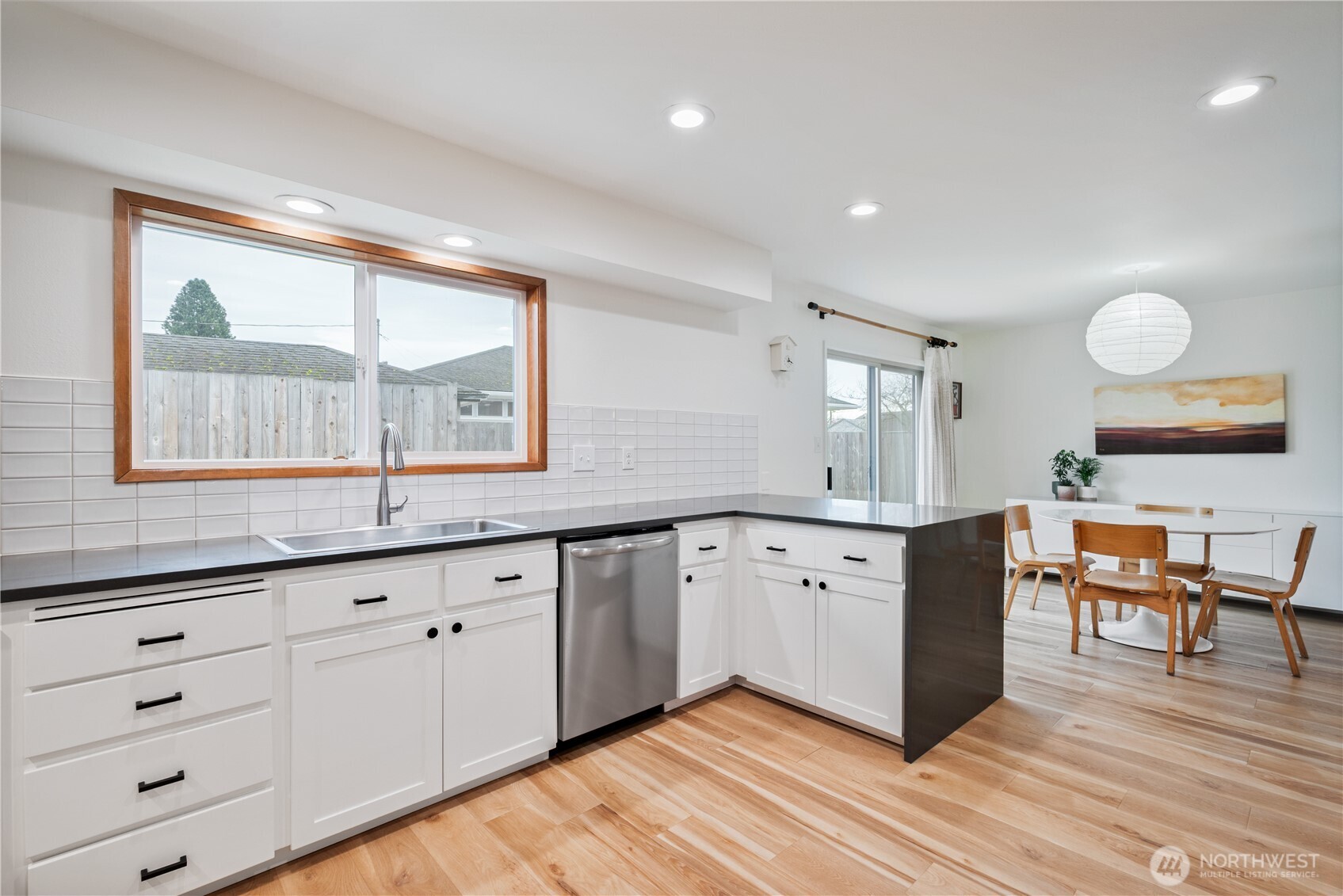 2106 28th , Longview, WA 98632