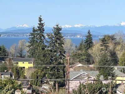 5320 47th Avenue SW, Seattle, WA 98136 - Photo 2