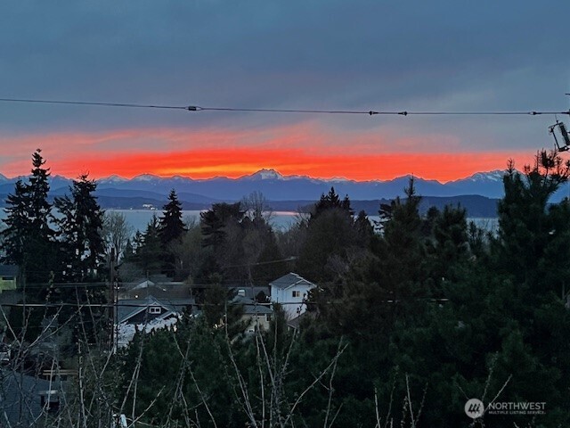 5320 47th Avenue SW, Seattle, WA 98136