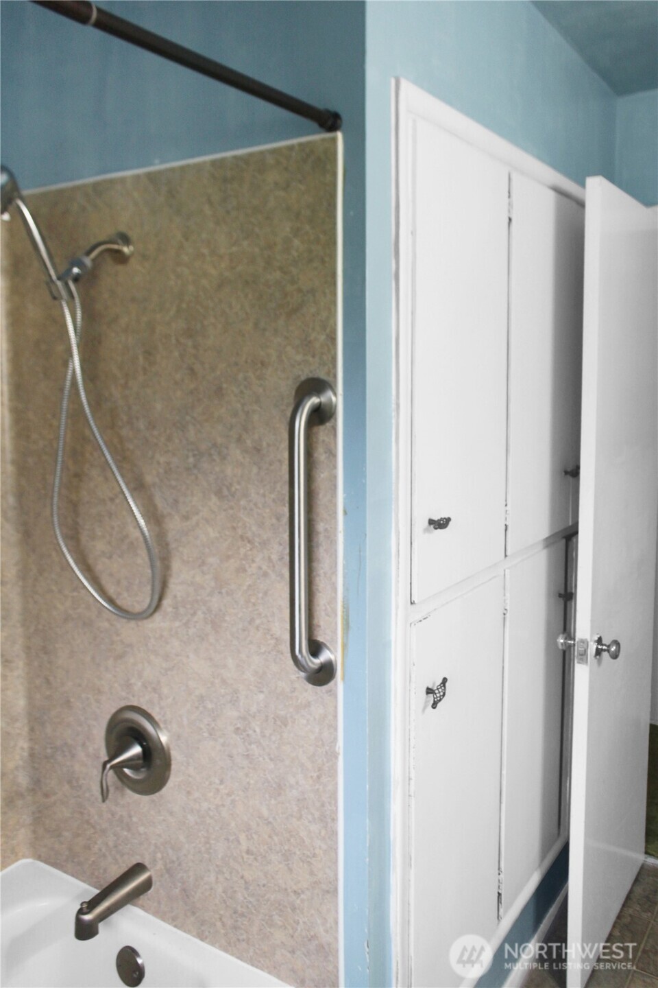 9114 Thomas Court SW, Lakewood, WA 98498