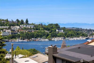 2220 Franklin Avenue E #C, Seattle, WA 98102 - Photo 2