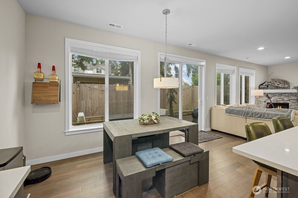 8609 244th Street SW #11, Edmonds, WA 98026