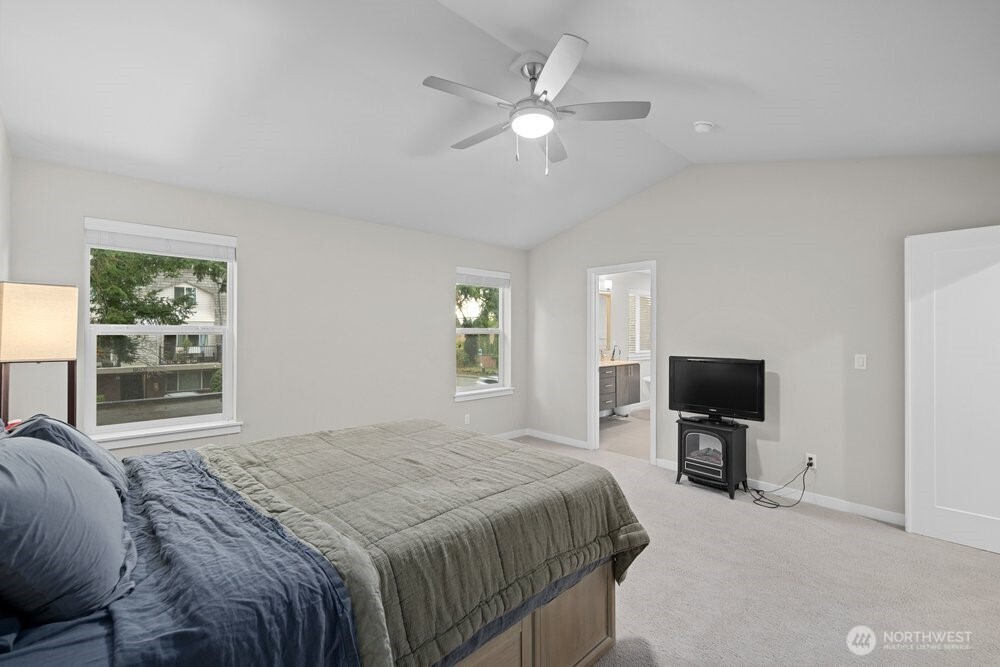 8609 244th Street SW #11, Edmonds, WA 98026