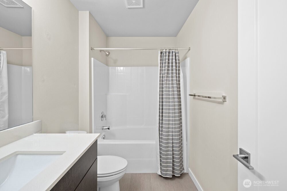 8609 244th Street SW #11, Edmonds, WA 98026