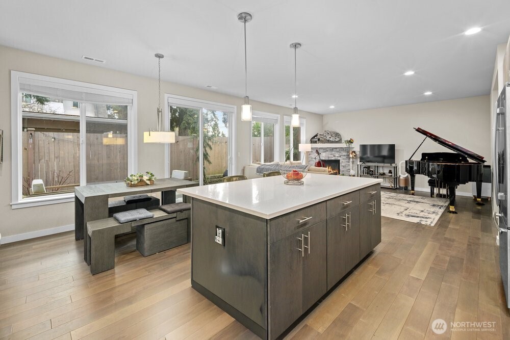 8609 244th Street SW #11, Edmonds, WA 98026