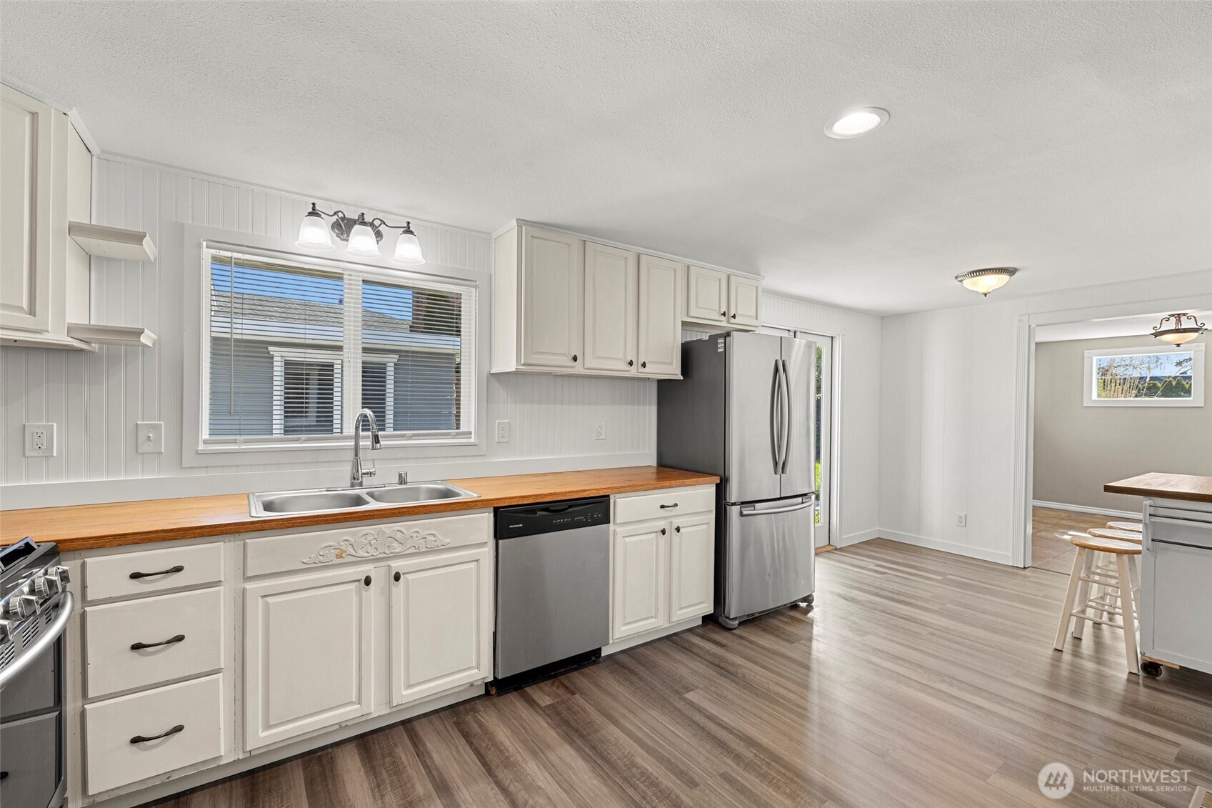 480 SE Ely Street , Oak Harbor, WA 98277