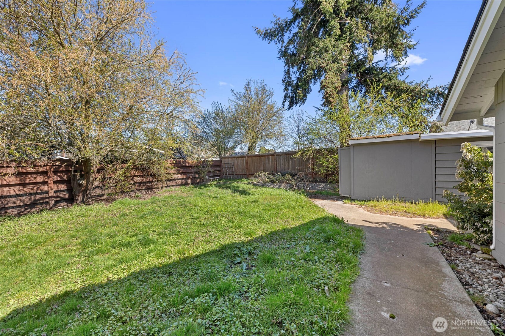 480 SE Ely Street , Oak Harbor, WA 98277