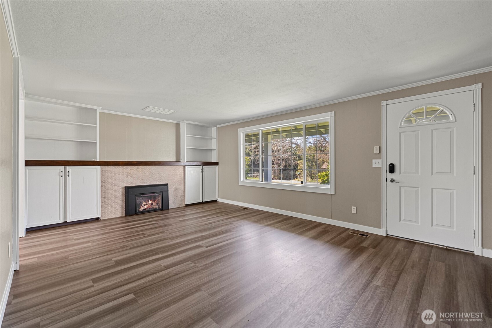 480 SE Ely Street , Oak Harbor, WA 98277