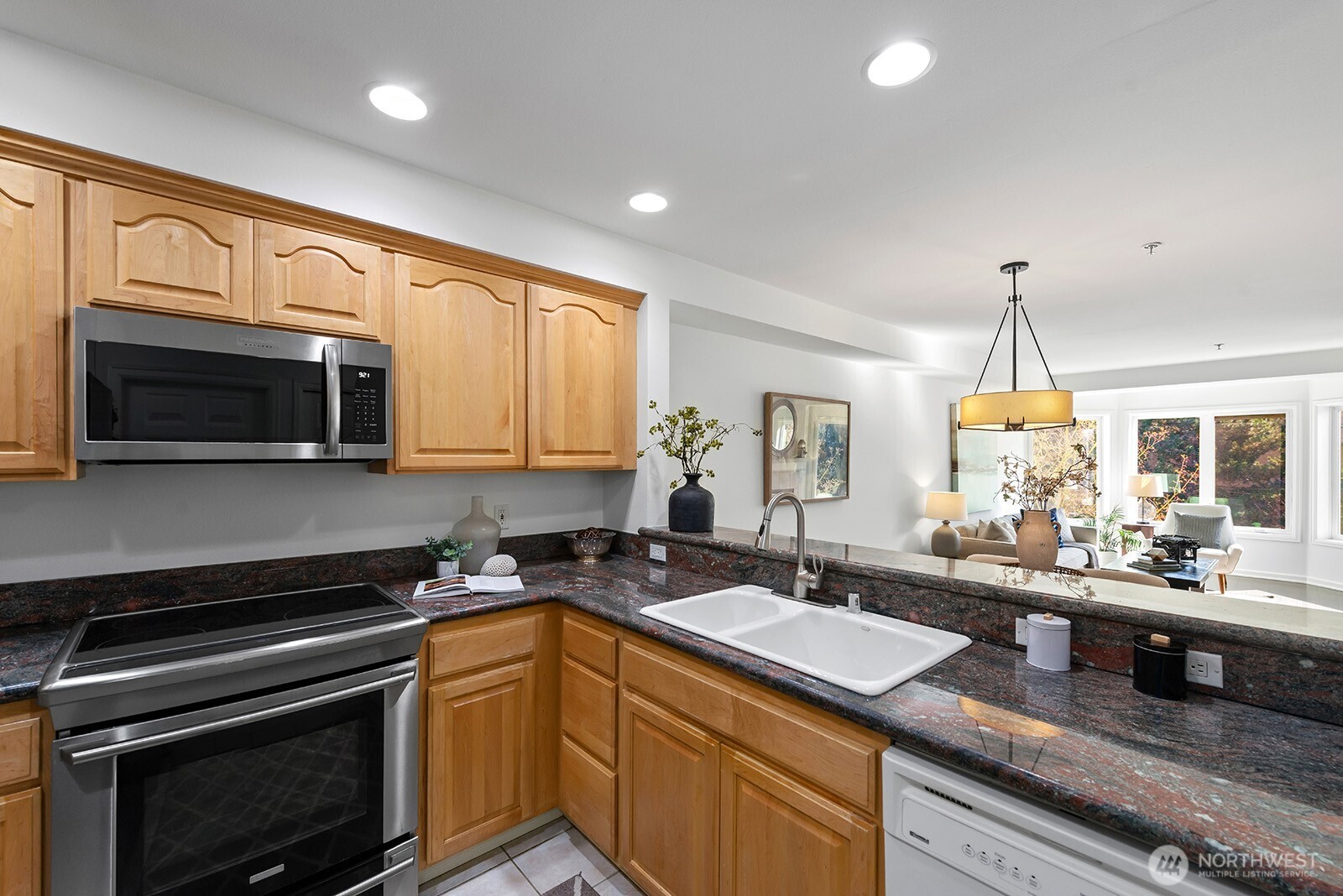 4847 California Avenue SW #402, Seattle, WA 98116