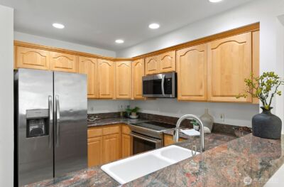 4847 California Avenue SW #402, Seattle, WA 98116 - Photo 10