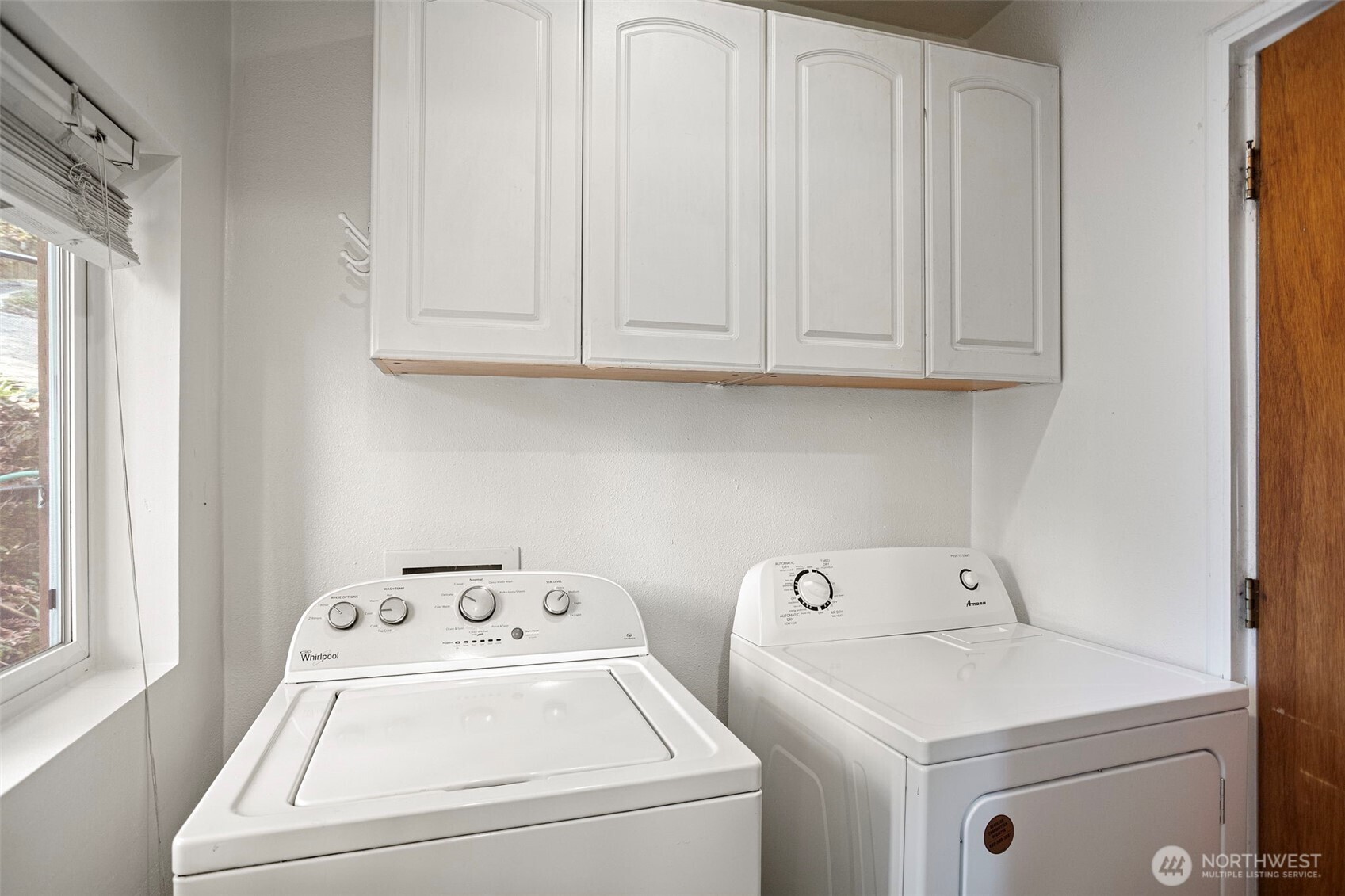 913 24th Avenue E, Seattle, WA 98112